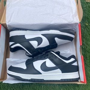 Nike panda Dunk Size 10 US